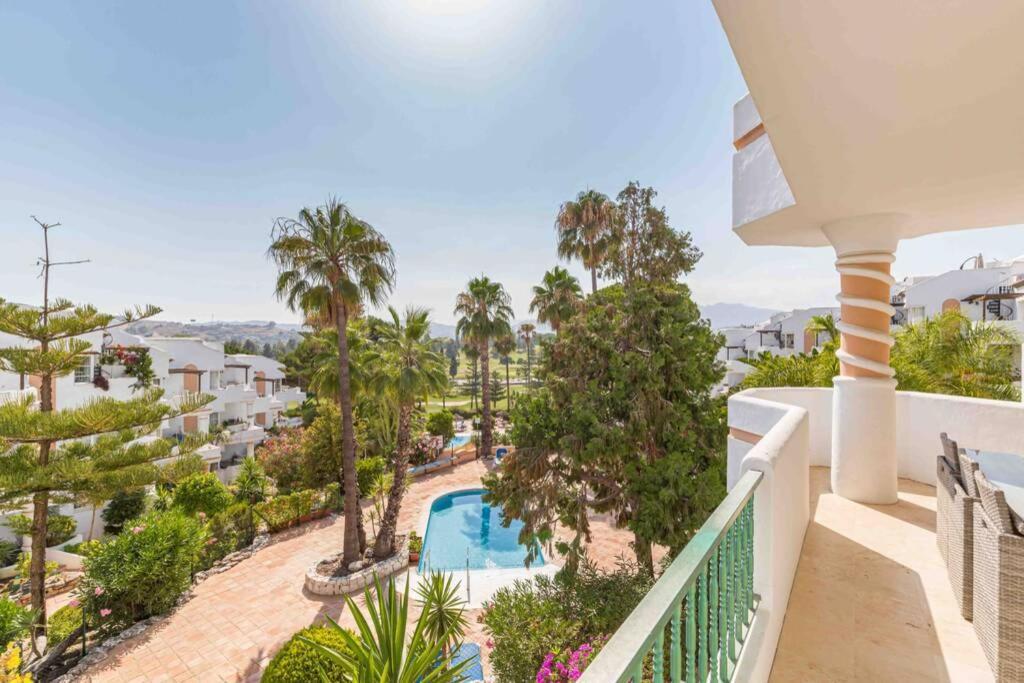 Stylish One Bed Apartment At Matchroom Country Club Fuengirola Exterior foto
