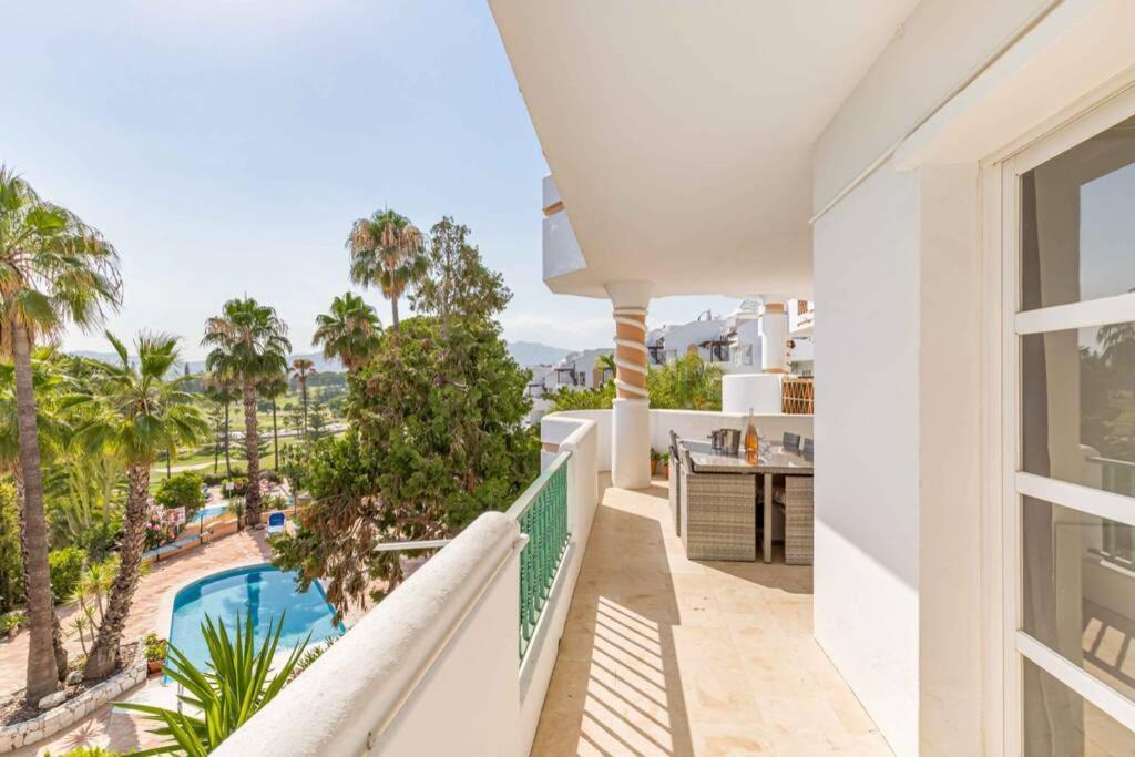 Stylish One Bed Apartment At Matchroom Country Club Fuengirola Exterior foto